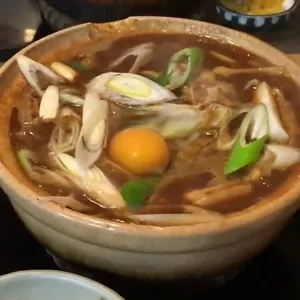 手打 まことや
