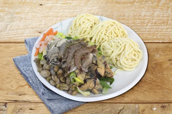 백청우칼국수 본점