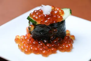 元祖ぶっち切り寿司 魚心南 難波店