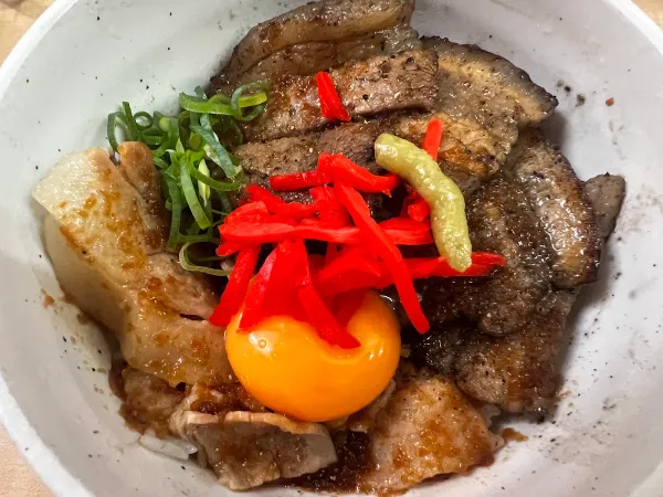 豚マニア丼 稲田の写真4
