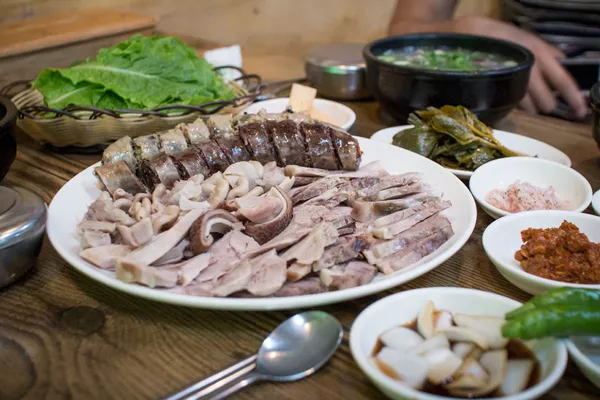 꿀꿀이식당
