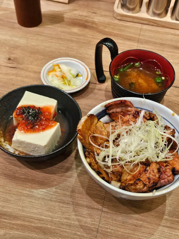 부타동 잇핀 닛세이빌딩점 사진 5