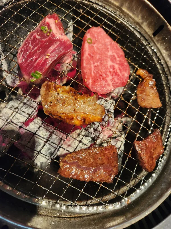 炭火焼肉 絵のある街 上野店の写真5