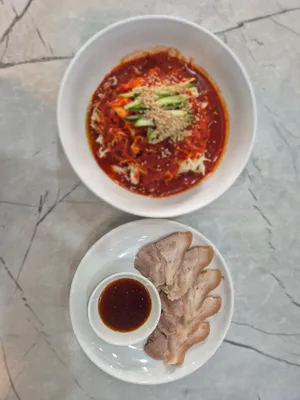 Ilsanbibimguksu& Tonkatsu