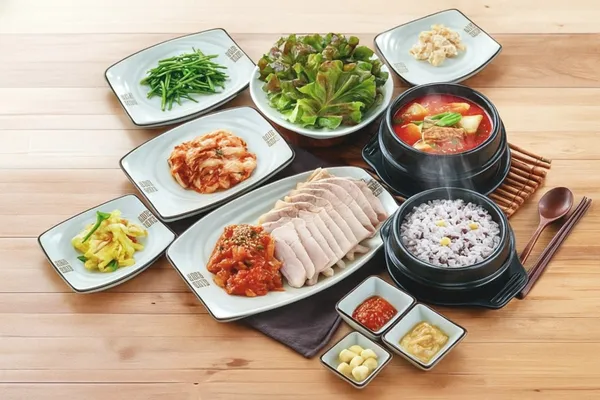 각시보쌈 합정본점 사진 2