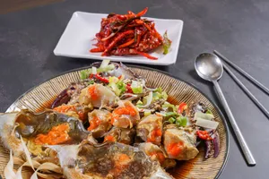 Gyegok Garden Flower Crab