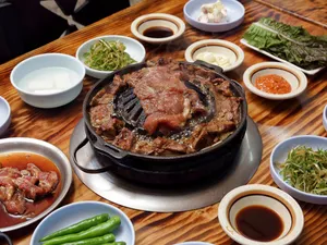 석산장