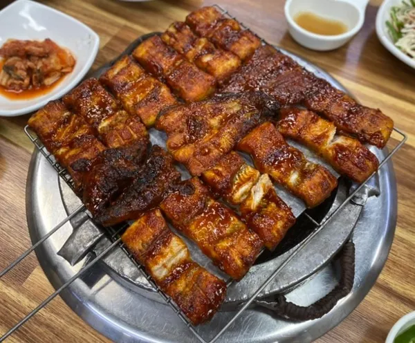 어씨네본가 사진 2