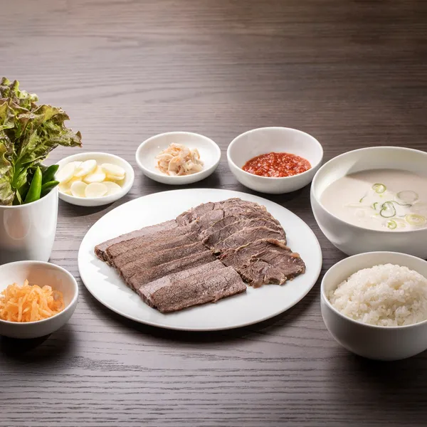 거대곰탕 서초점 사진 3