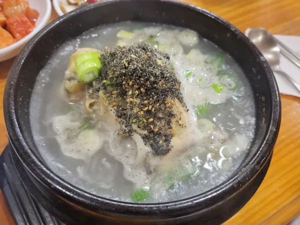 백년백세삼계탕 사진 4