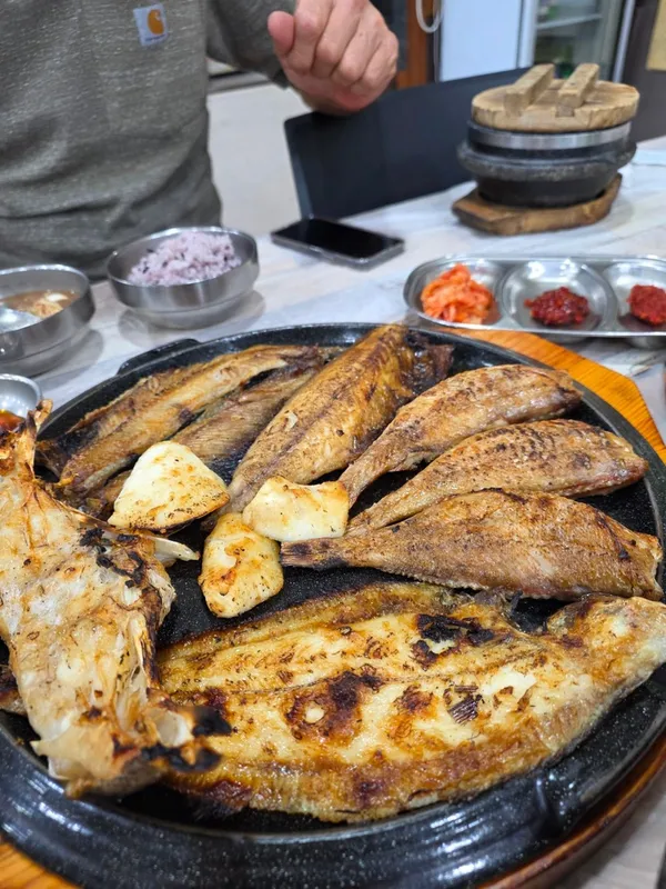 동명항생선구이 사진 2