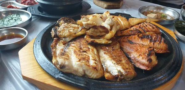 동명항생선구이 사진 5