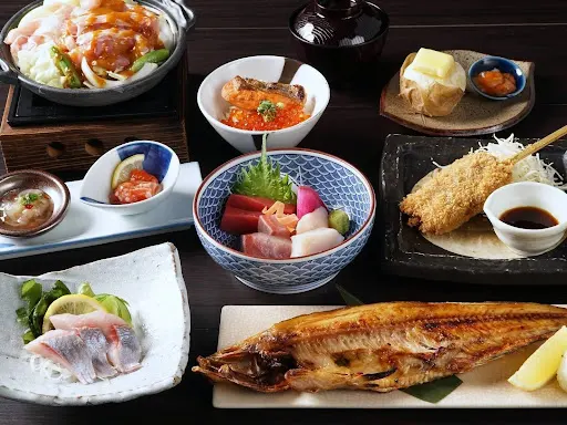 Charcoal grill and Sushi,Washoku Izakaya ABURIYA Sapporo st. south gate