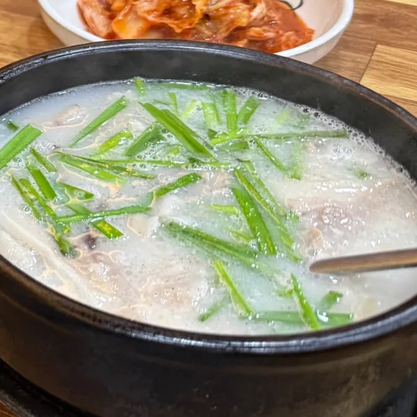 왕벌순대국밥