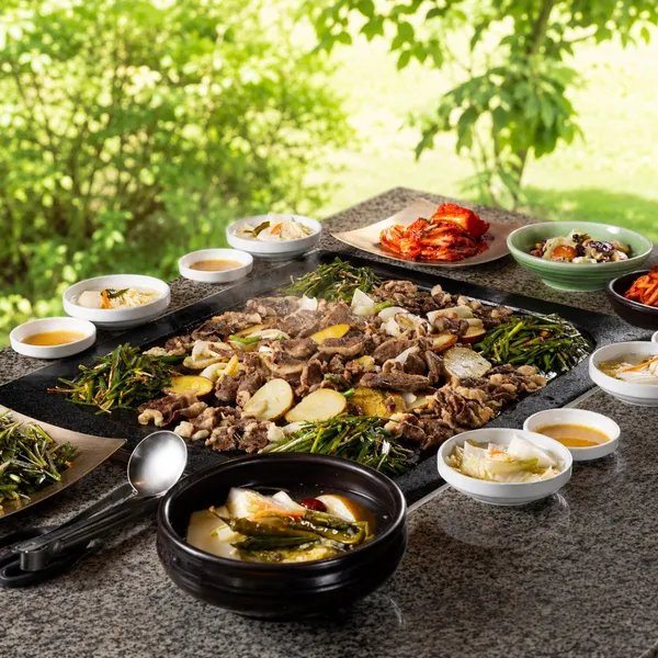 생오리돌판구이