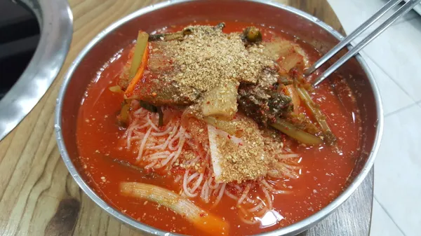 형제숯불닭갈비본점 사진 4