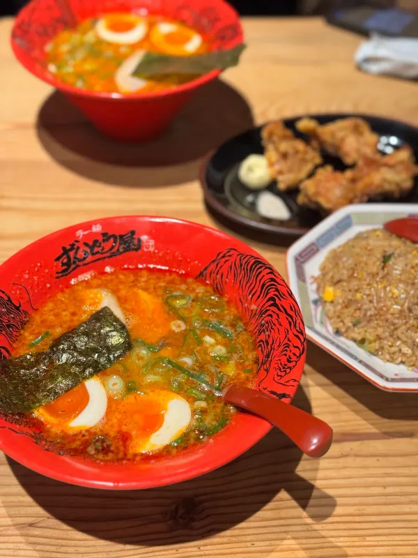ラー麺ずんどう屋 心斎橋店の写真3