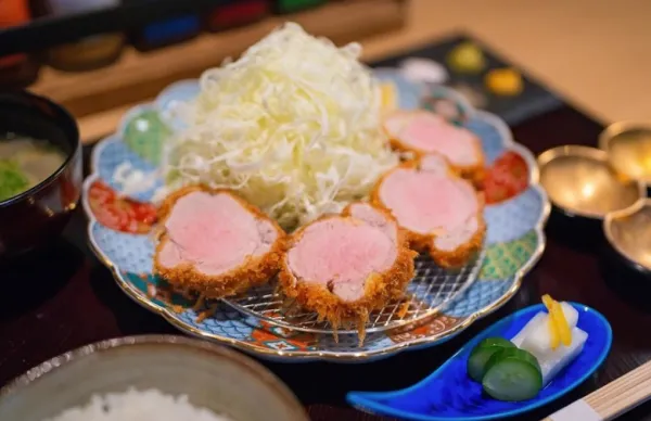 とんかつ みな斗の写真2
