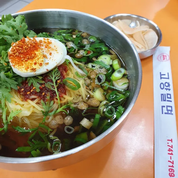 고향밀면 본점 사진 5