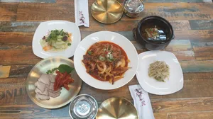 Dunbaemi Eunhaengnamujip Kodari & Naengmyeon