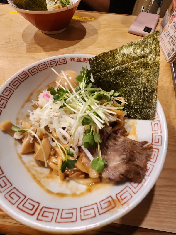 武蔵野アブラ學会 早稲田総本店の写真2