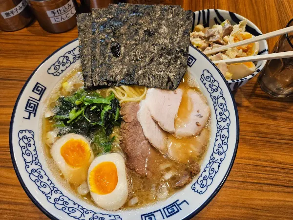 Yokohama Tonkotsu Soy Sauce Ramen YOLO 사진 5