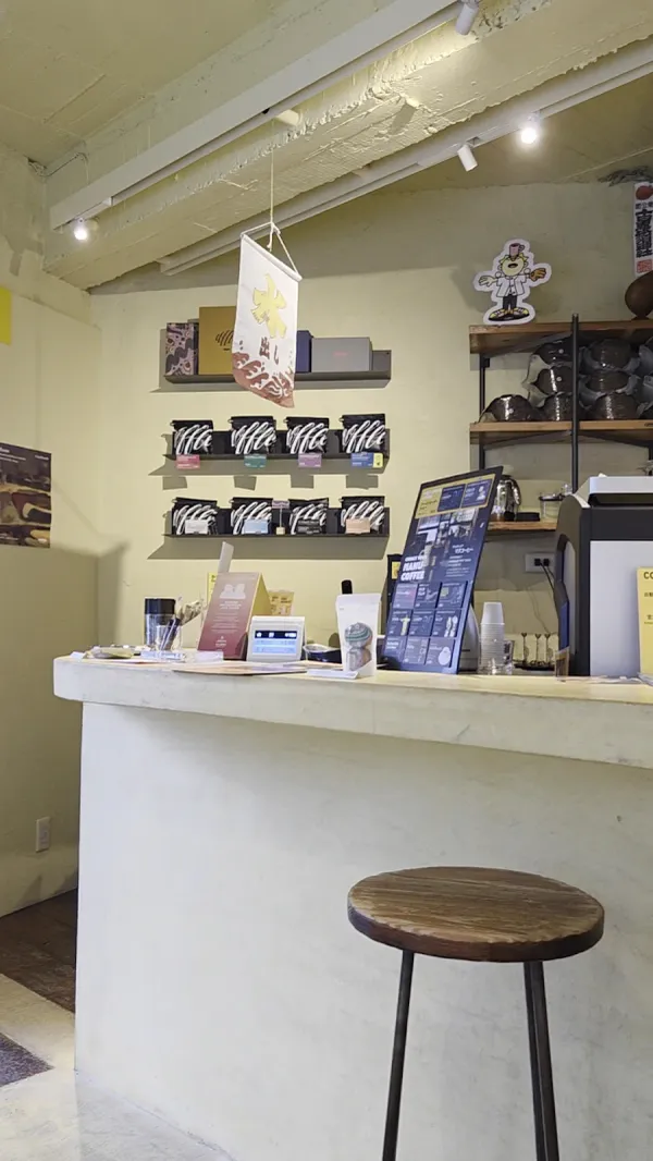 マヌコーヒー 春吉店の写真5