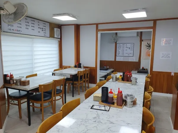 흥부네칼국수보리밥 사진 3