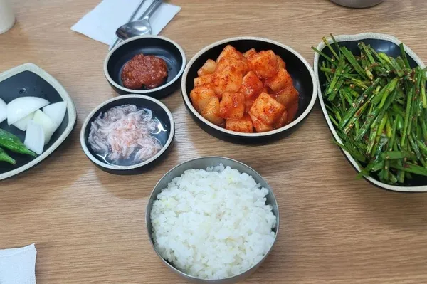 가마솥족발순대국