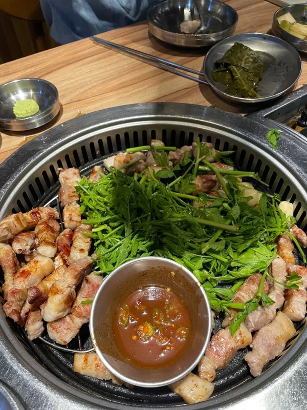 한담
