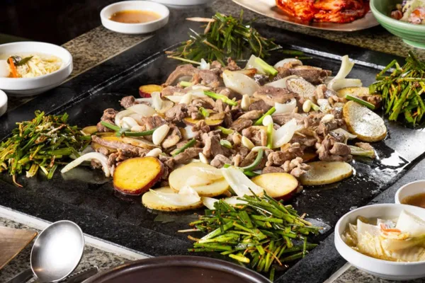 생오리돌판구이 사진 3