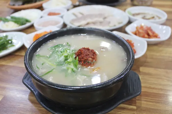 수영 돼지국밥 사진 2