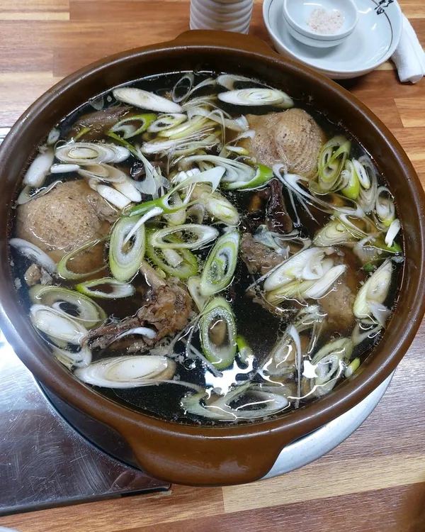 토담속으로