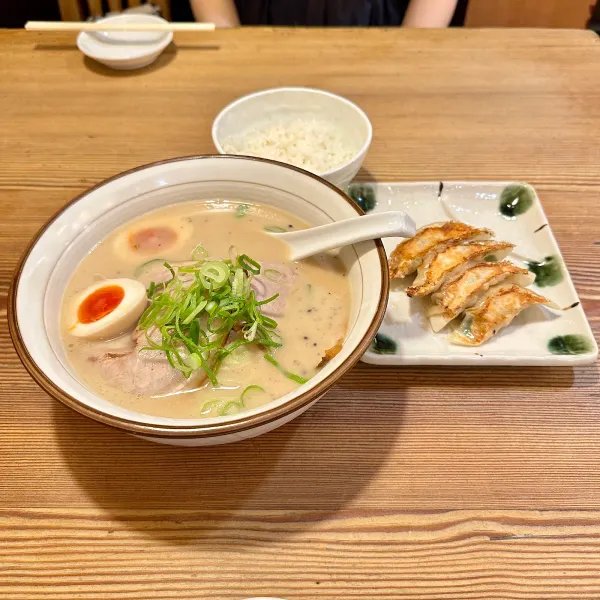 らーめん あらうま堂 阪急梅田一番街店の写真3