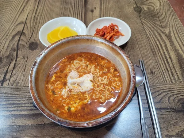 옴시롱감시롱김밥나라 사진 2
