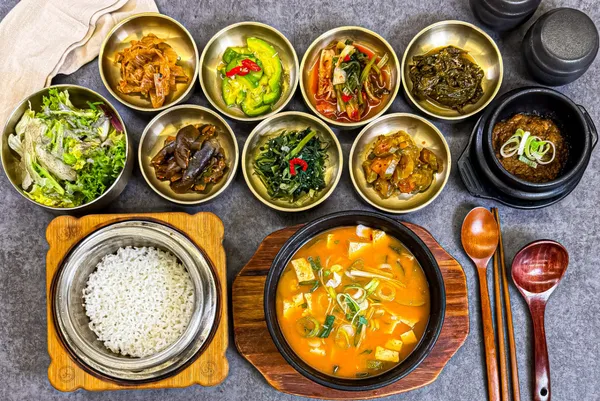 심학산 들꽃쌈밥