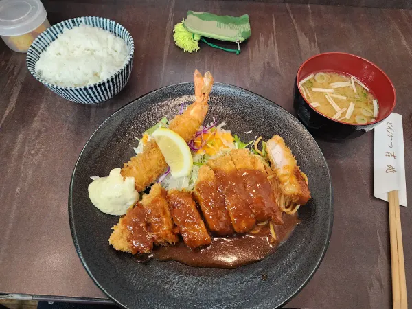 とんかつ吉兆の写真4