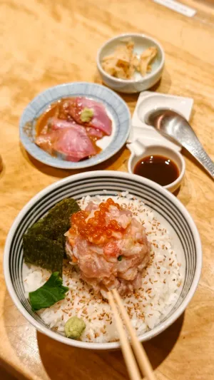 日本橋海鮮丼 つじ半 東京ミッドタウン店
