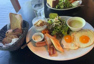 베이커리& 레스토랑 사와무라 카루이자와 하루니레 테라스
