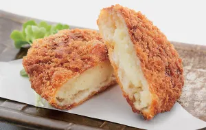 ほうとう蔵 歩成 河口湖店