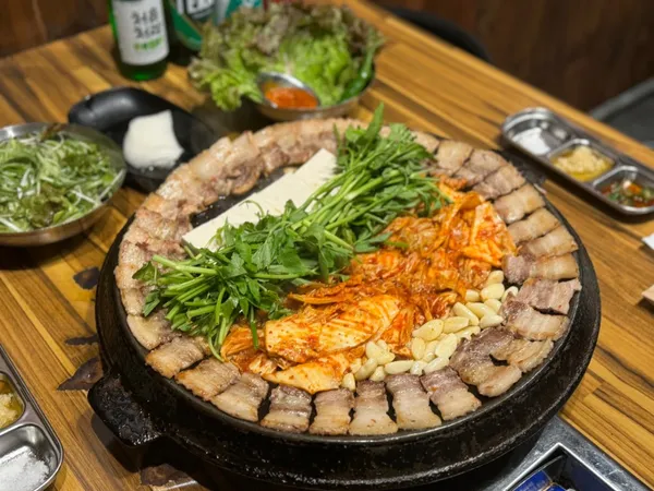 무쇠김치삼겹 한남점 사진 3