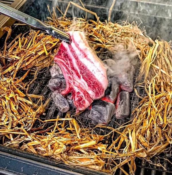 고이정 애월흑돼지 보리짚불구이 사진 4