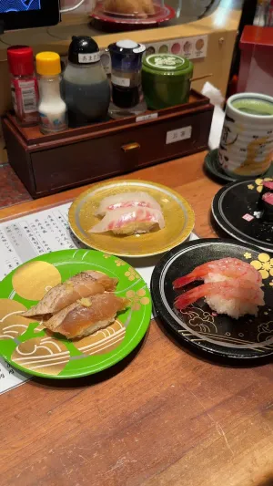 まわる寿し もりもり寿し 金沢駅前店