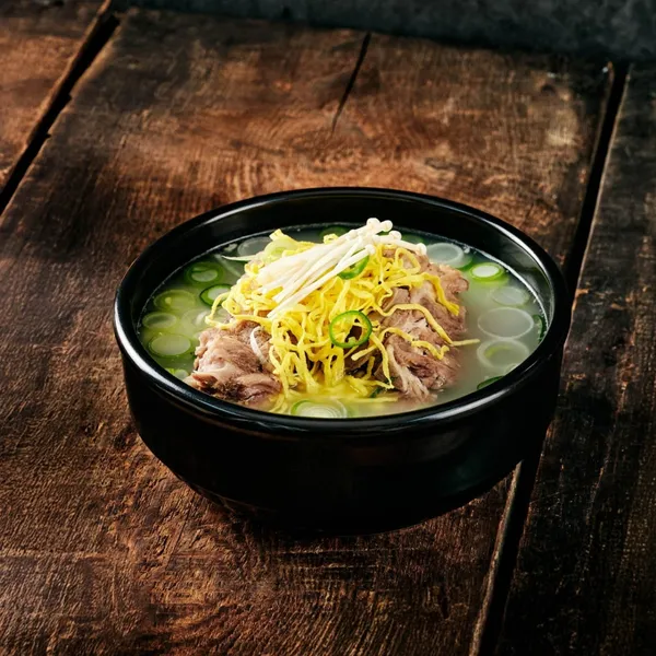 평이담백 뼈칼국수 본점 사진 3