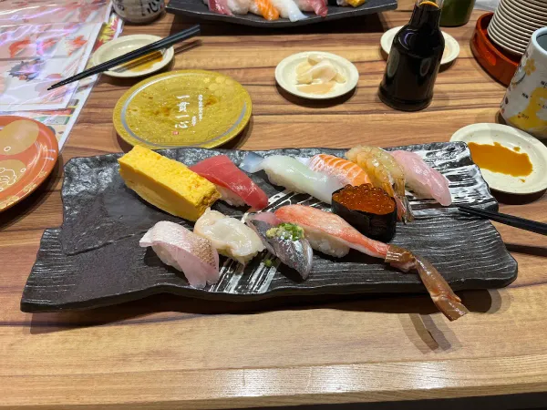 まわる寿し もりもり寿し 片町店 사진 3