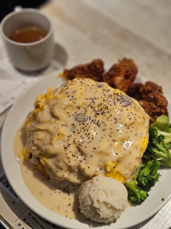 男のオムライス EGG BOMB 新橋店