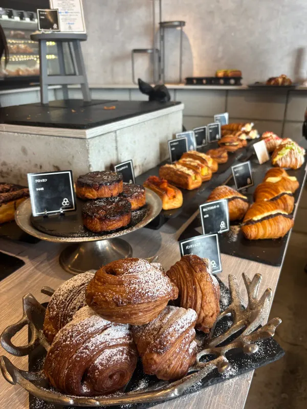 Croissant specialty store “ and “ Uehommachi 사진 4