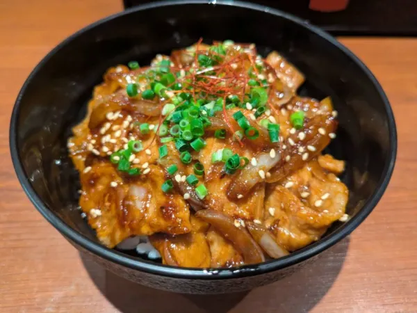 焼鳥酒場 のんべえ