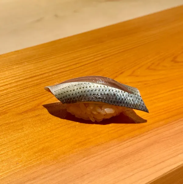 鮨さかい