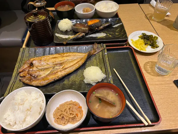 一夜干しと海鮮丼 できたて屋 JRタワーステラプレイス店 사진 5
